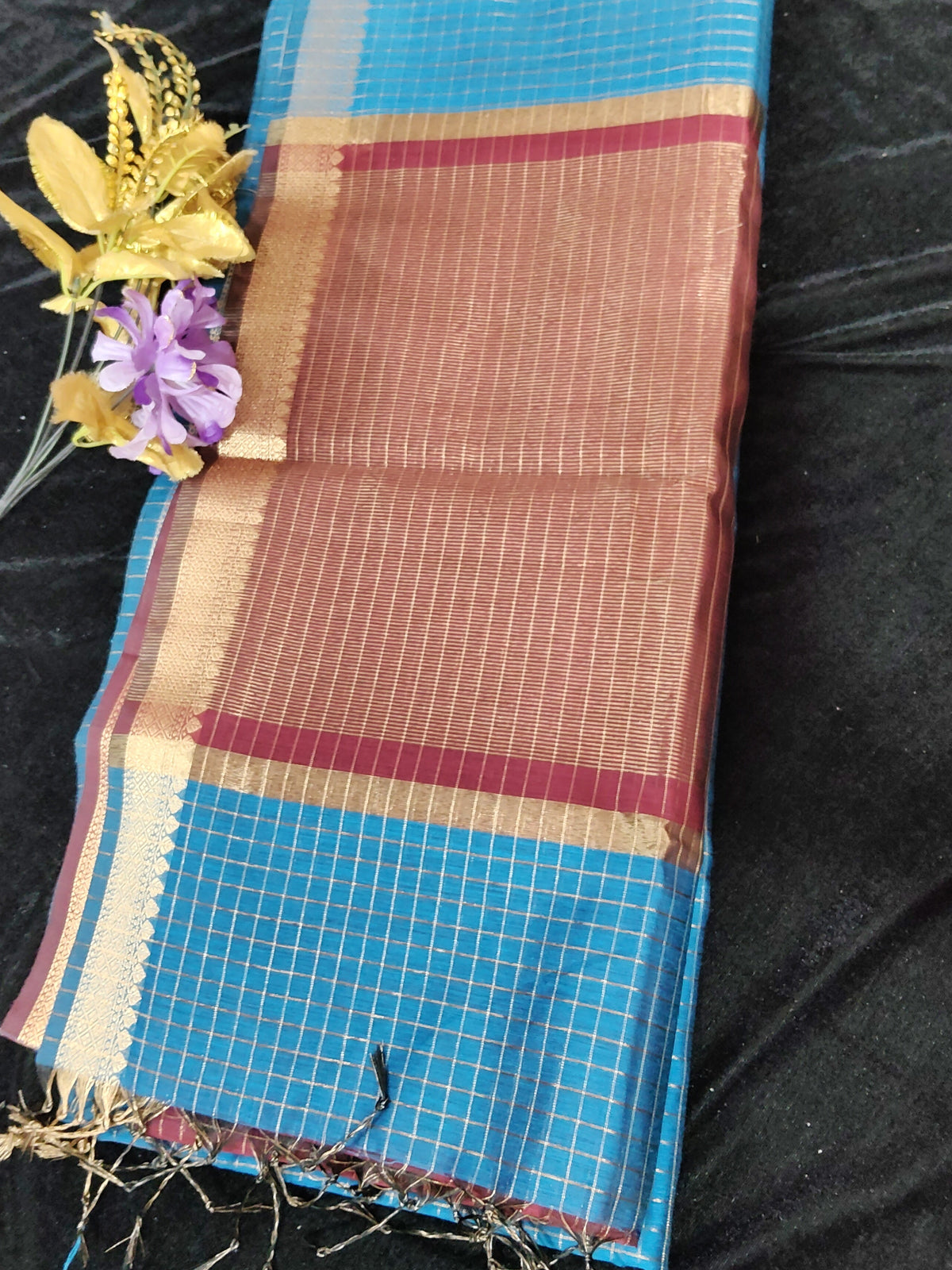Premium maheshwari checks cotton silk saree (blue and maroon)