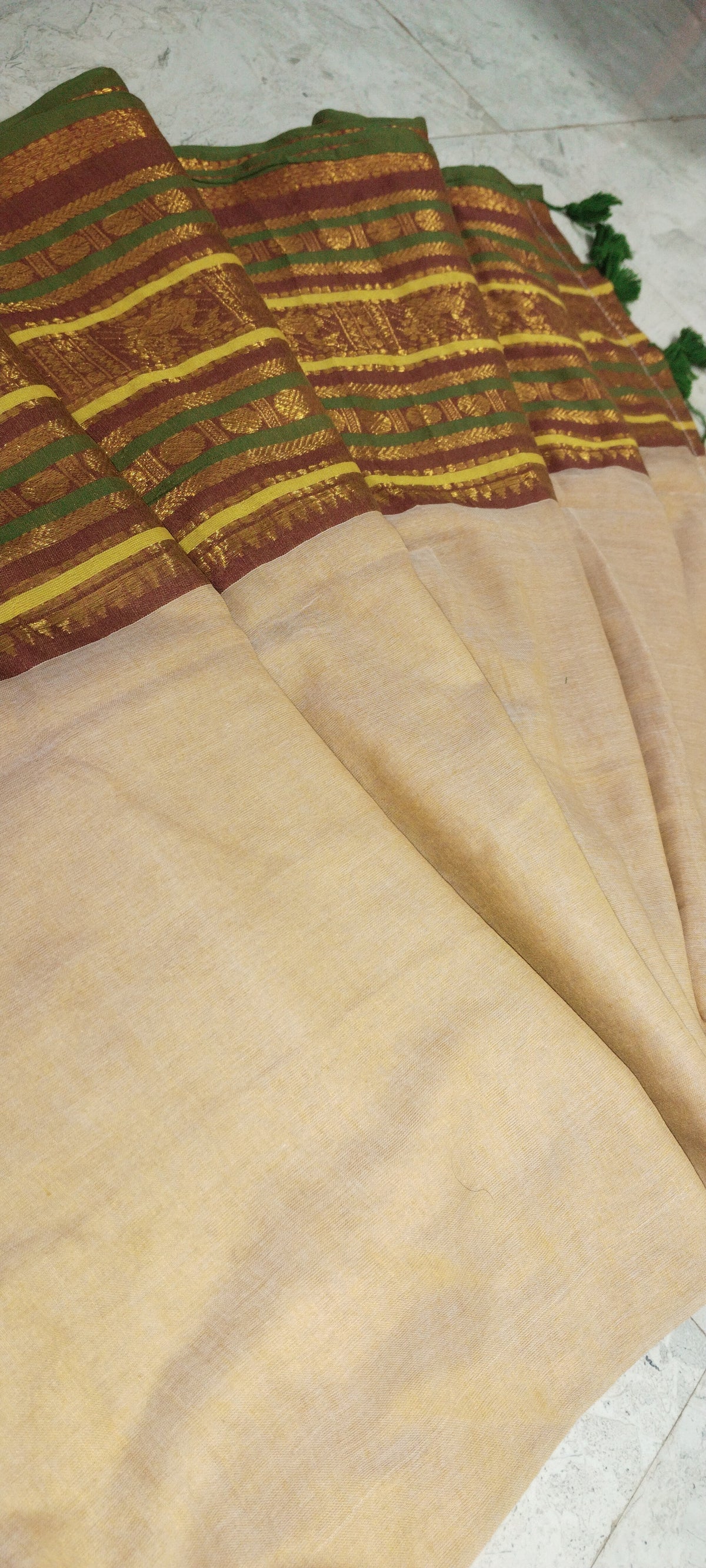 Mull cotton saree with kanchi border(cream ,green and brown border)