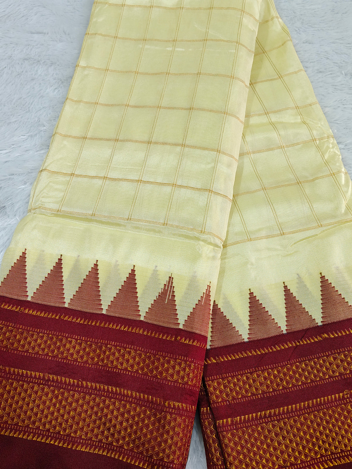 Handloom silk ilikal saree ( Musk Melon yellow)