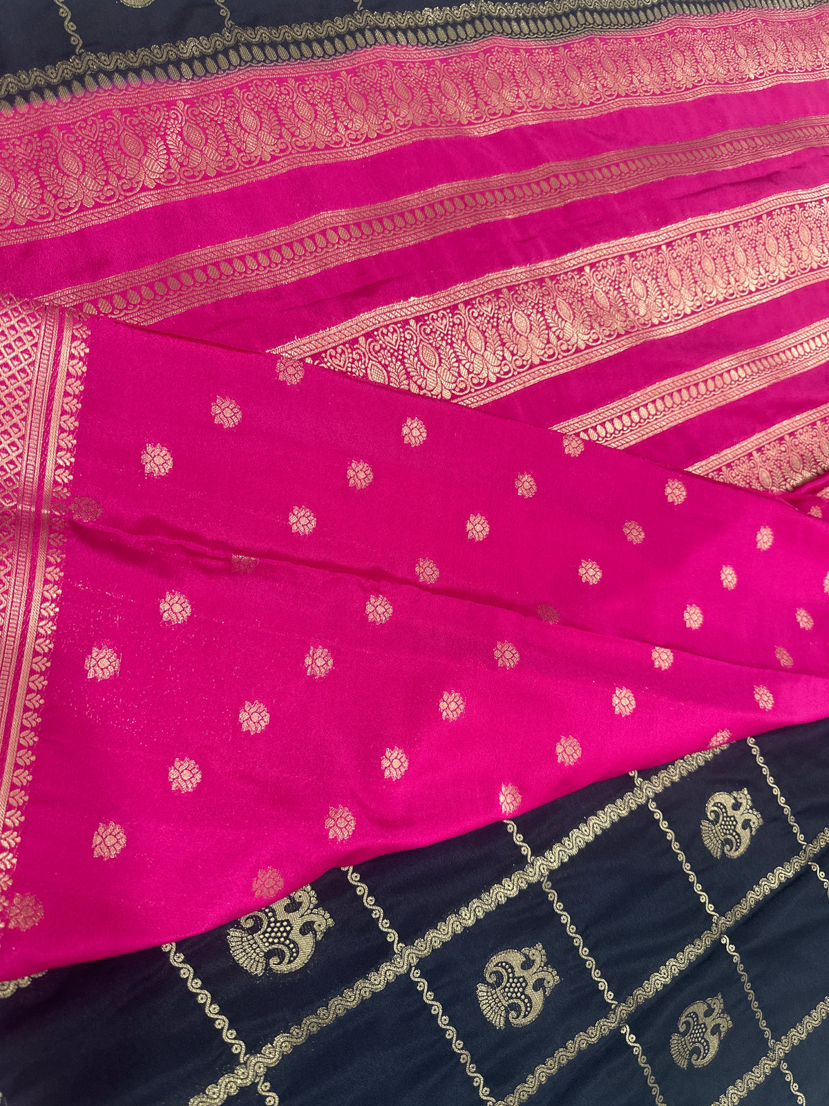 Premium Mysore crepe silk saree with Gandabherunda motifs