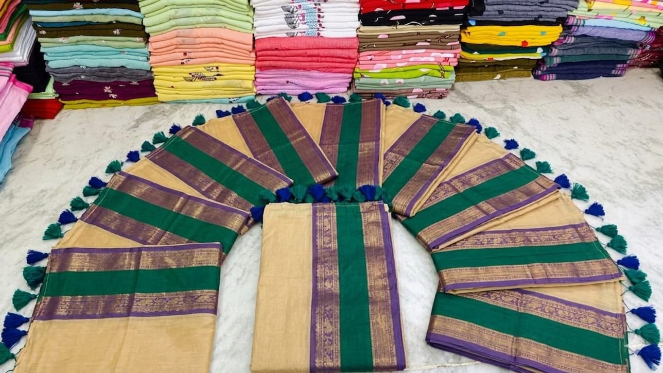 Mull cotton saree with kanchi border